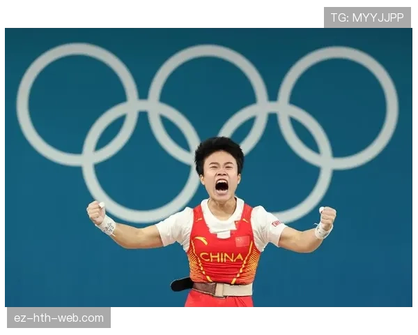 侯志慧赛场上拼命爆发，家里却被宠成小公主，这反差有点让人羡慕啊